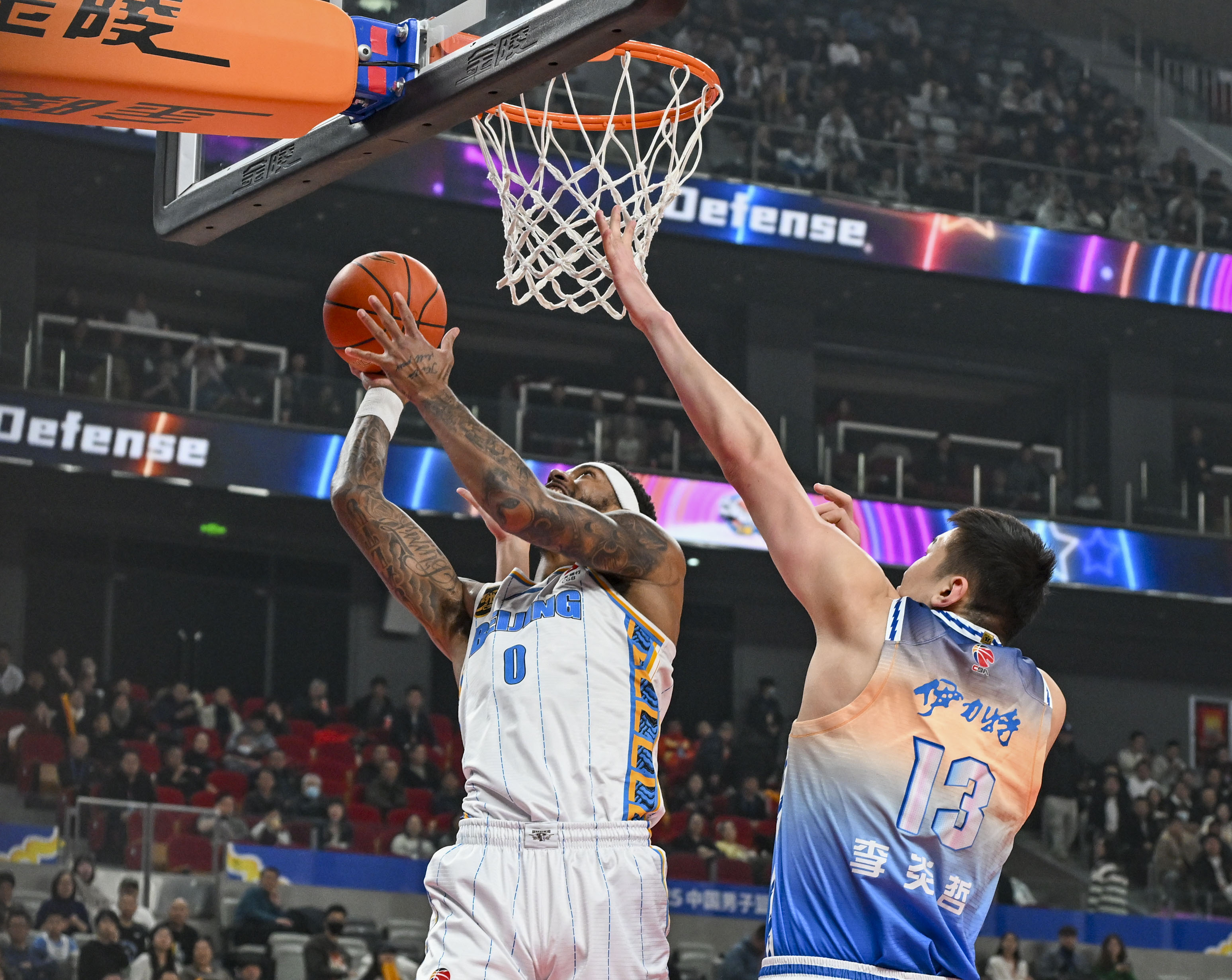 开云体育官方入口-赛地聚焦：CBA常规赛赛前热度飙升，斯图加特手感冰凉，信心回归，更衣室氛围转暖